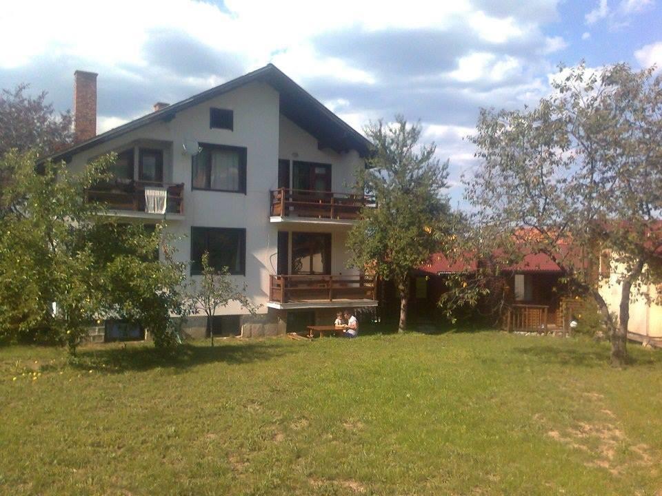 Guest House Raffe Dobriniște Exterior foto